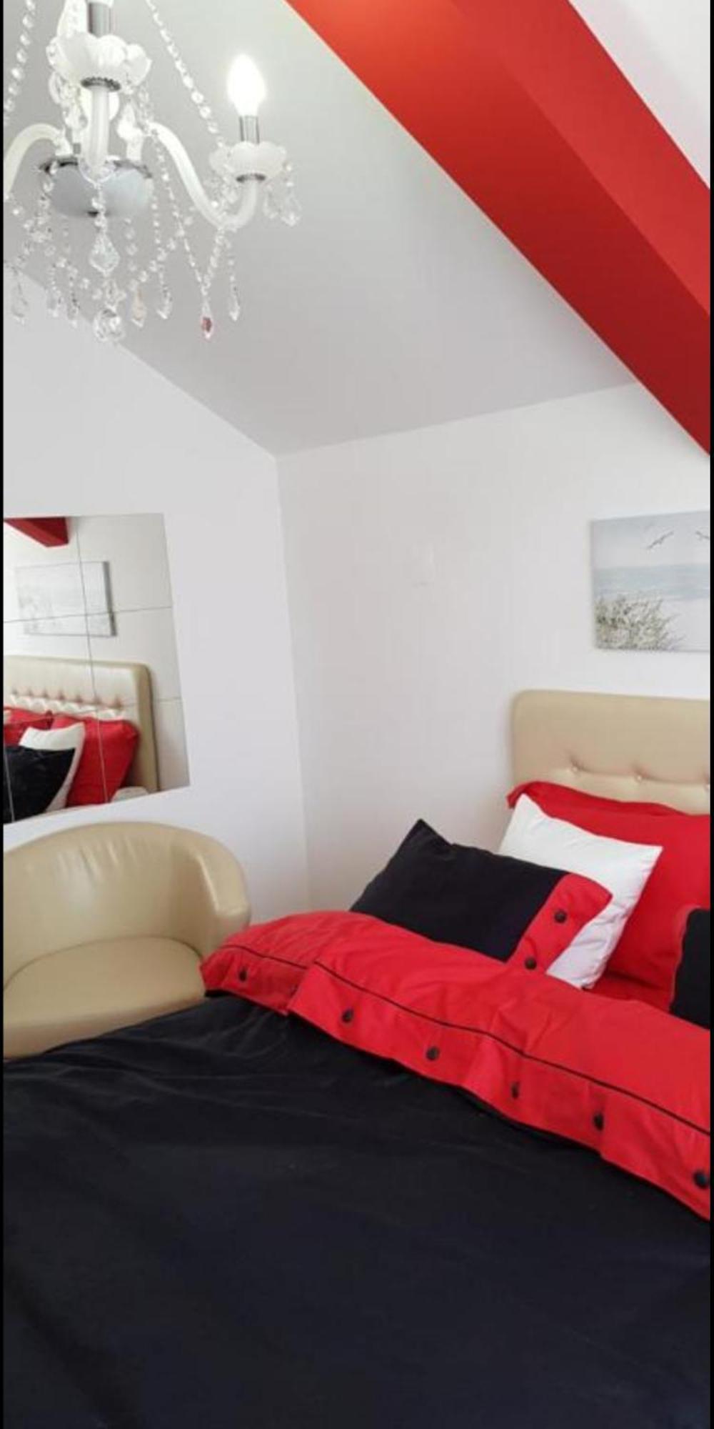 Lux Apartments With Pool Dex Zemun Polje Dış mekan fotoğraf
